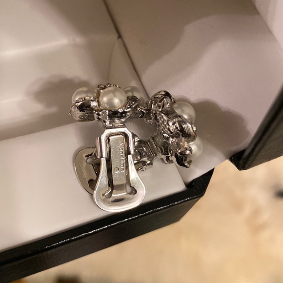 Vintage Vendome trifari & Evco clip on earrings - Picture 9 of 15